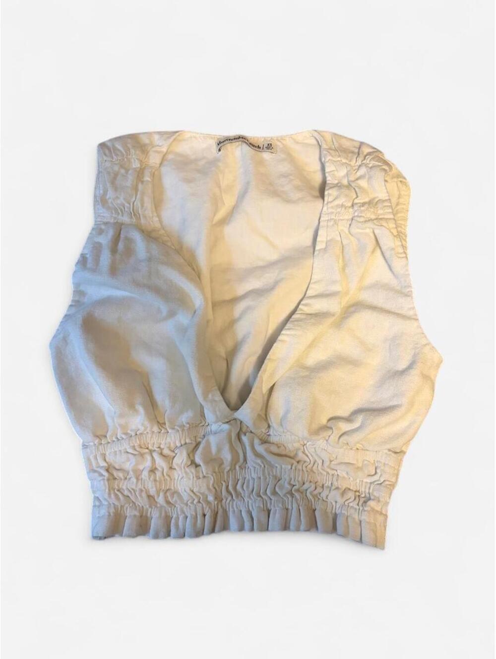 - Abercrombie & Fitch white crop top